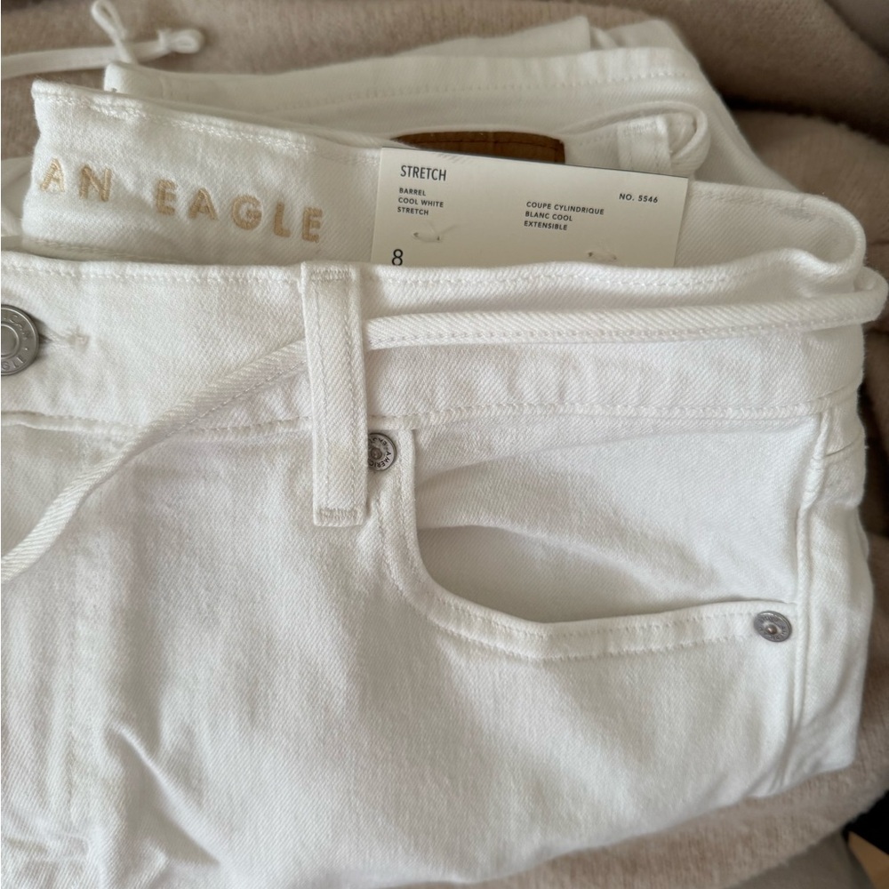 American Eagle Outfitters Crisp White Barrel Leg Jeans - Picture 4 of 5